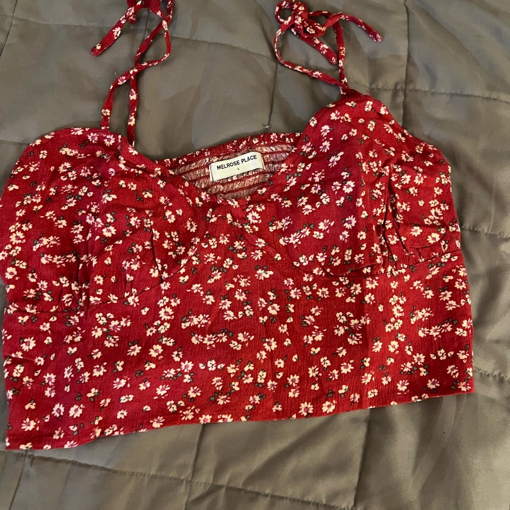 Red Floral Tie-Shoulder Crop Top